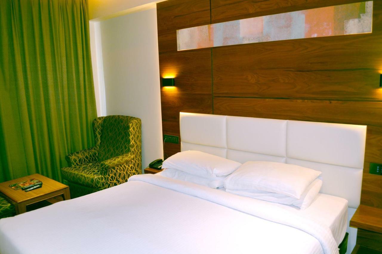 Rk Residency Hotell Tiruppur Eksteriør bilde
